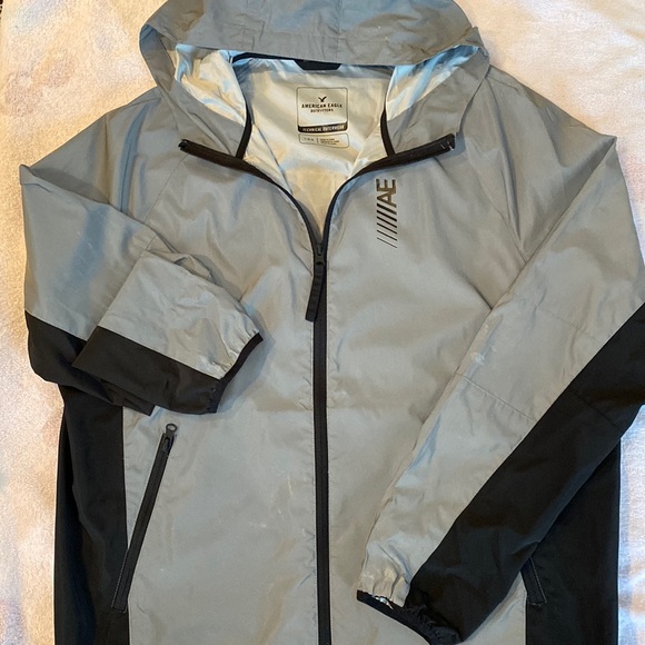 Adjustable Hooded Rain Jacket 